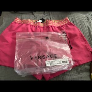 Men’s Versace, swim trunks 🩳 size 5, 💯 authentic